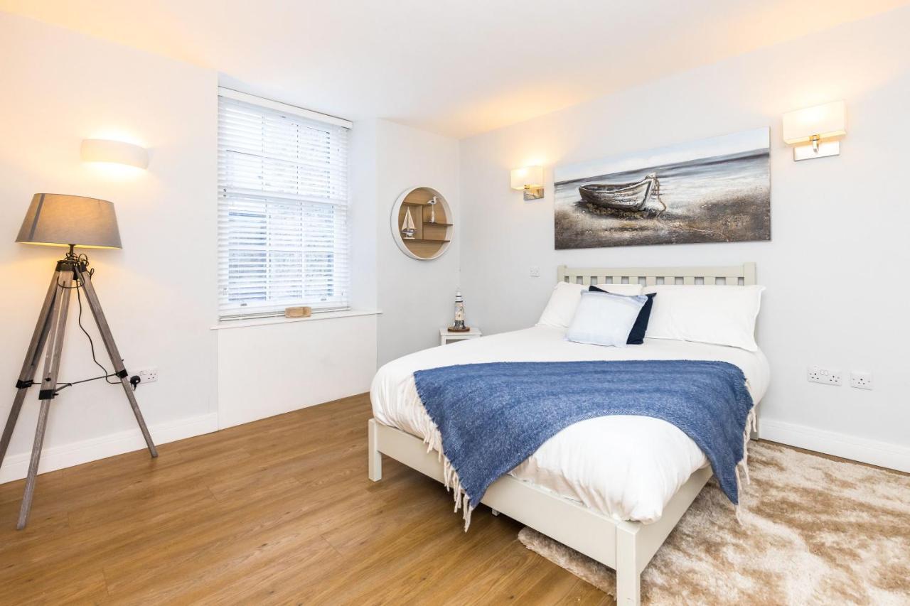 Luxury Modern 3 Bedroom Apartment In City Centre Edinburgh Bagian luar foto