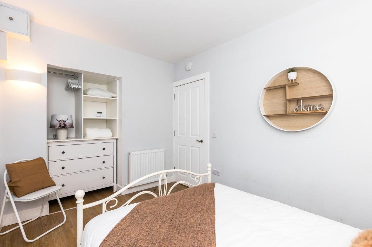 Luxury Modern 3 Bedroom Apartment In City Centre Edinburgh Bagian luar foto
