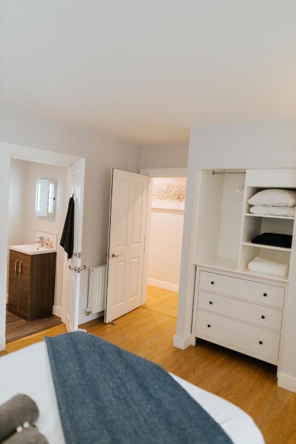 Luxury Modern 3 Bedroom Apartment In City Centre Edinburgh Bagian luar foto