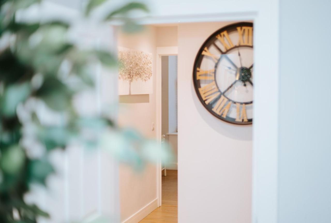 Luxury Modern 3 Bedroom Apartment In City Centre Edinburgh Bagian luar foto