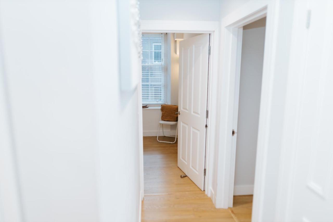 Luxury Modern 3 Bedroom Apartment In City Centre Edinburgh Bagian luar foto