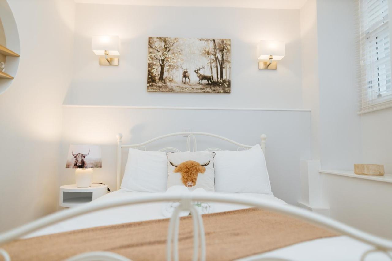 Luxury Modern 3 Bedroom Apartment In City Centre Edinburgh Bagian luar foto